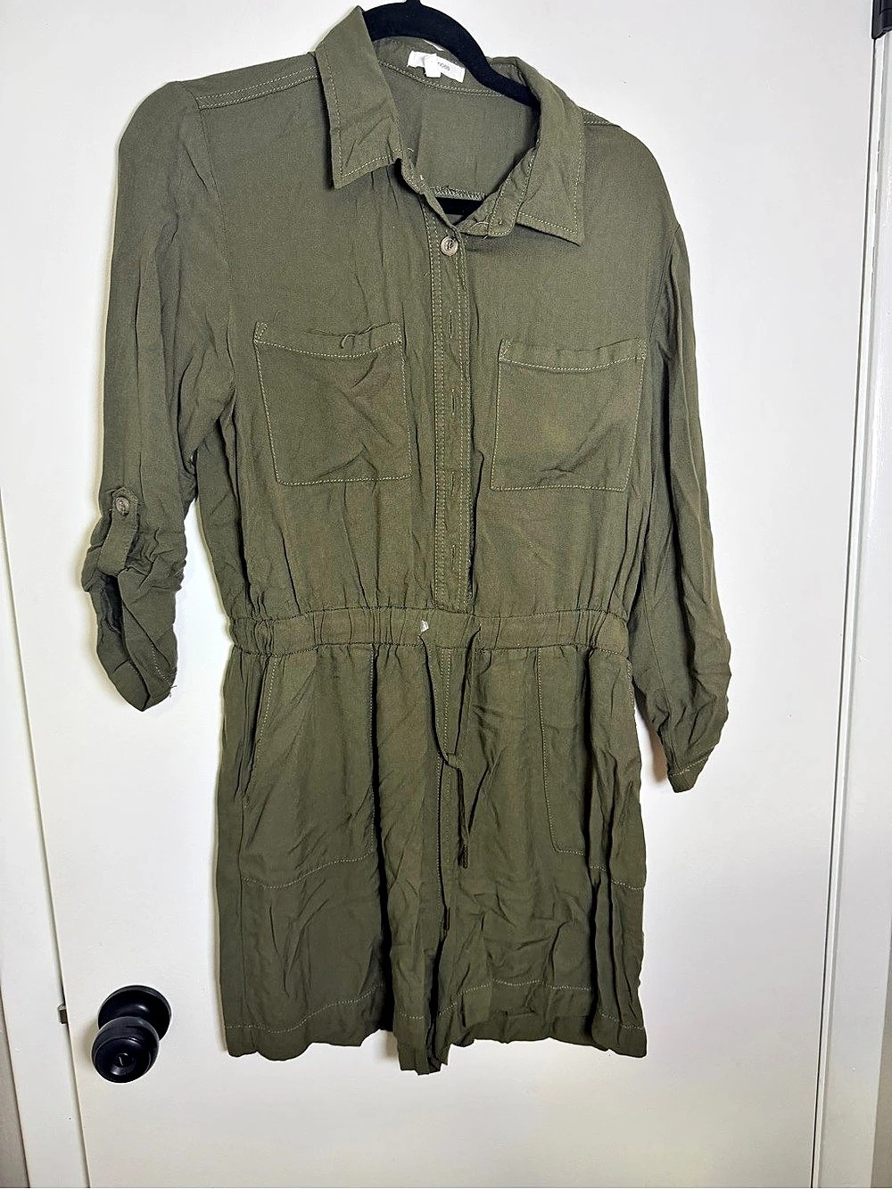 Maurices Olive Green Utility Romper Size Medium Like New